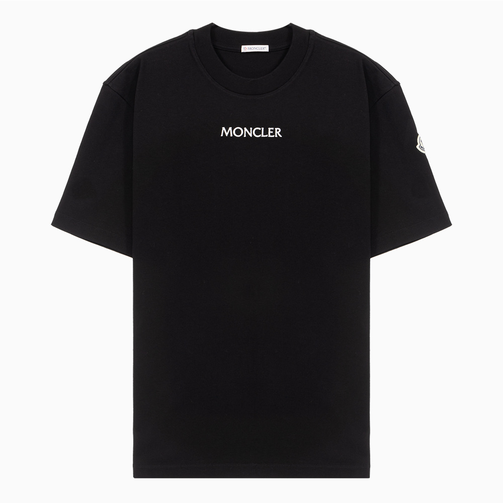 밀라노상인 MONCLER (당일) 22FW 몽클레어 로고 패치 백 프린팅 블랙 반팔 티셔츠 8C00032 8390T 999